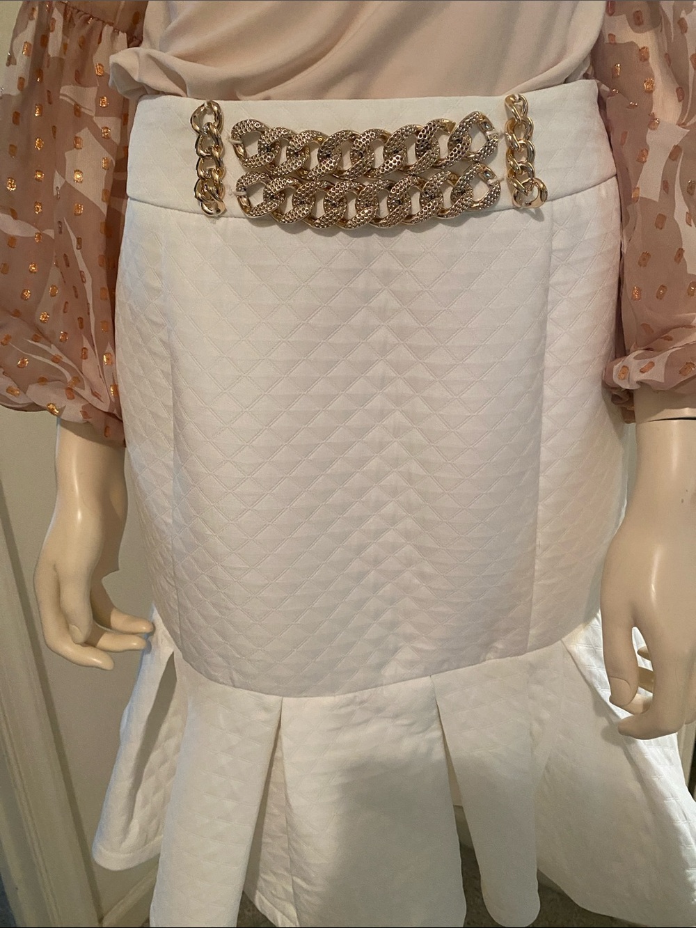 Gracia White Quilted Circle Skirt with Gold Chain Accent